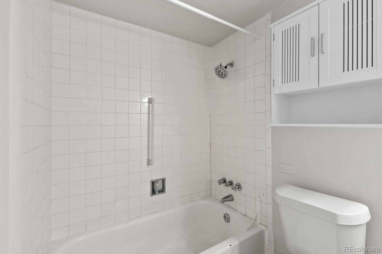 1350 Josephine Street Unit: 203