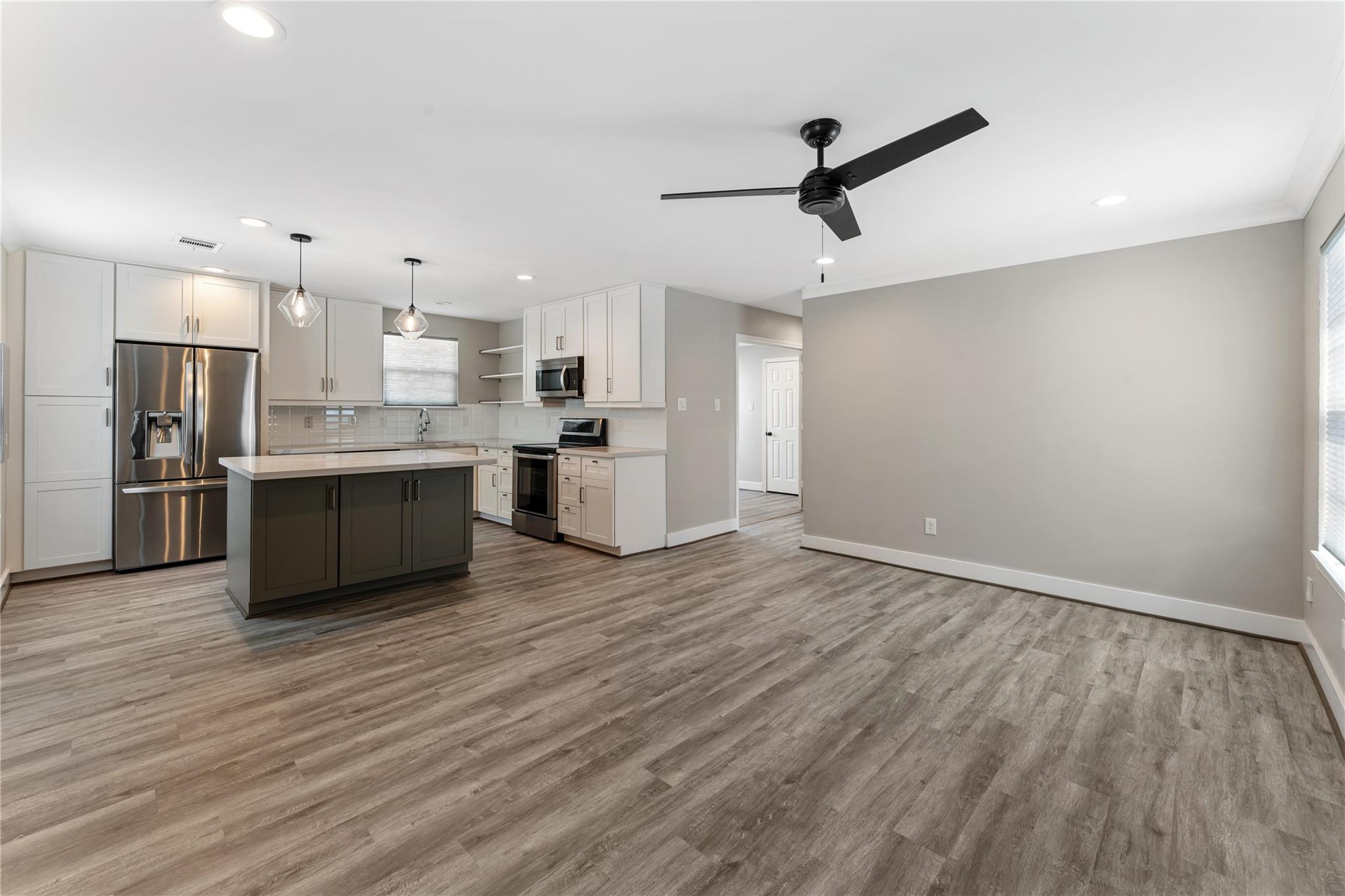 809 E 40th Street