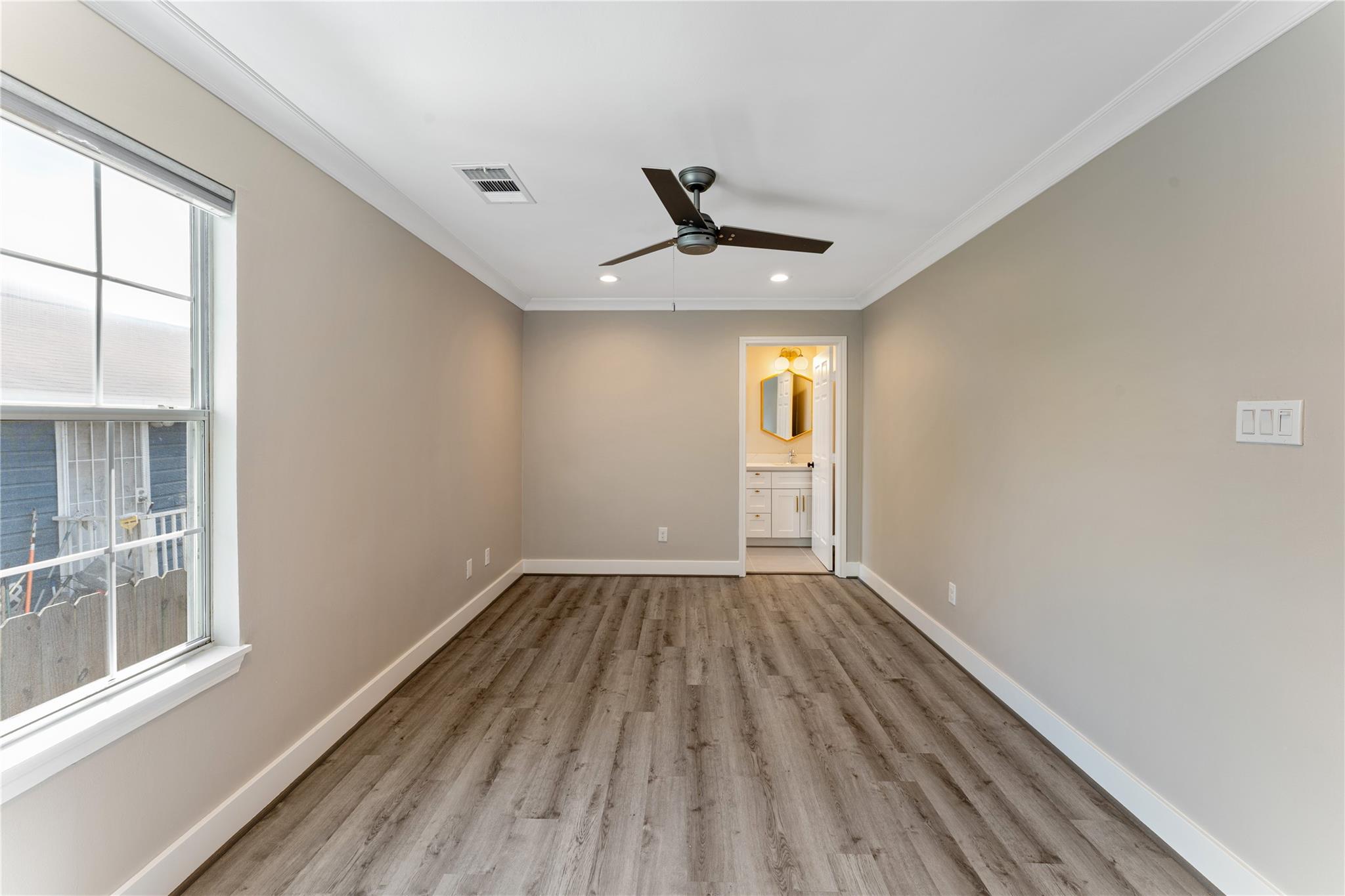 809 E 40th Street