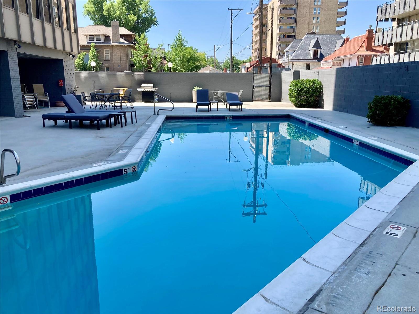 789 N Clarkson Street Unit: PH4-1104