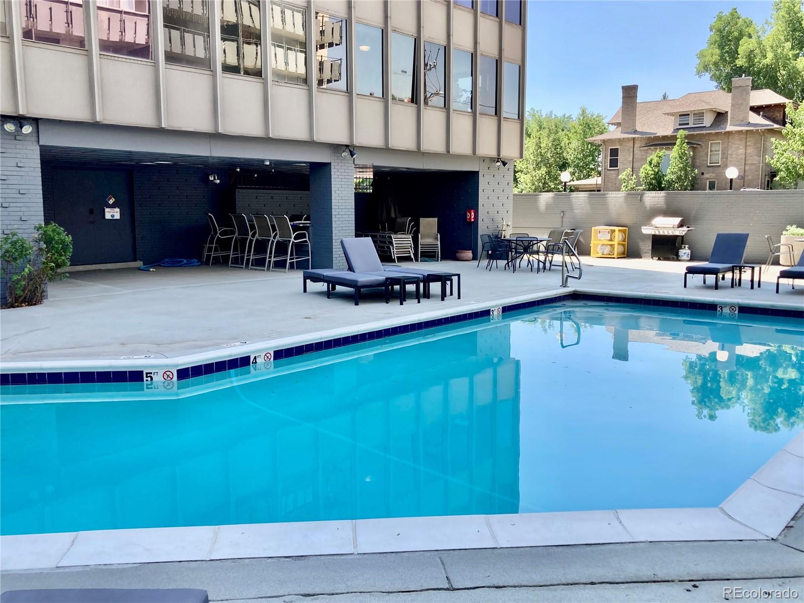 789 N Clarkson Street Unit: PH4-1104