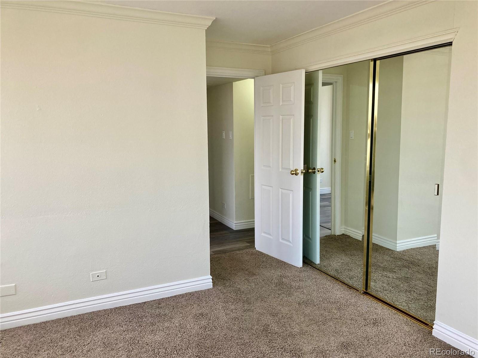 789 N Clarkson Street Unit: PH4-1104