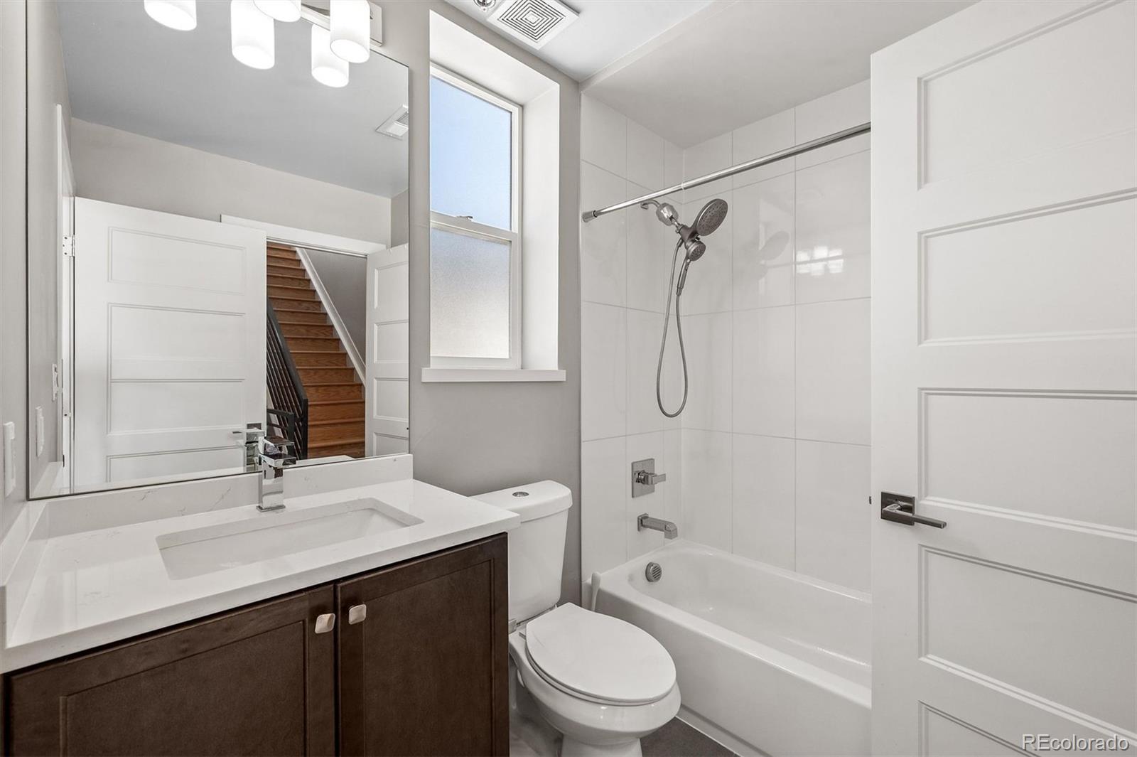 2827 W 25th Avenue Unit: 204