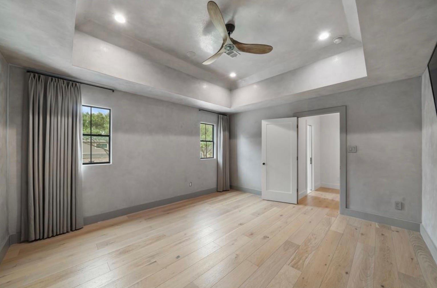 819 Silvergate Drive