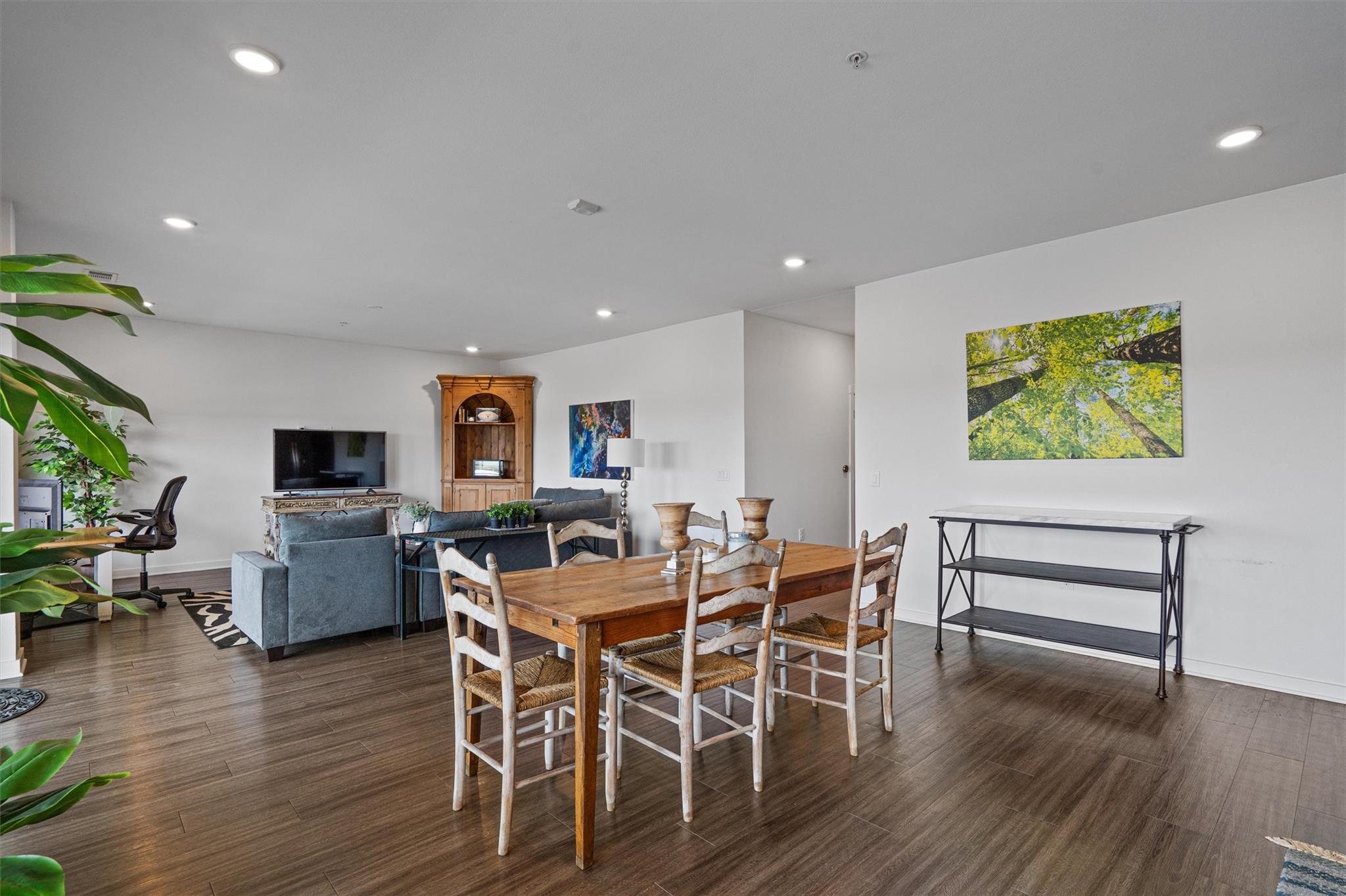4361 S Congress Ave # 606