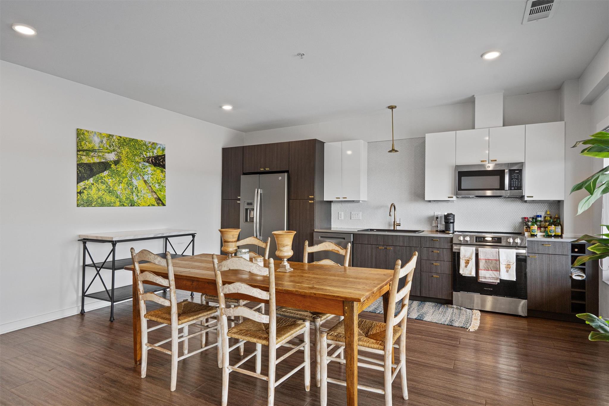 4361 S Congress Ave # 606
