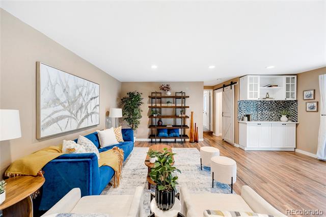 2601 Hudson Street