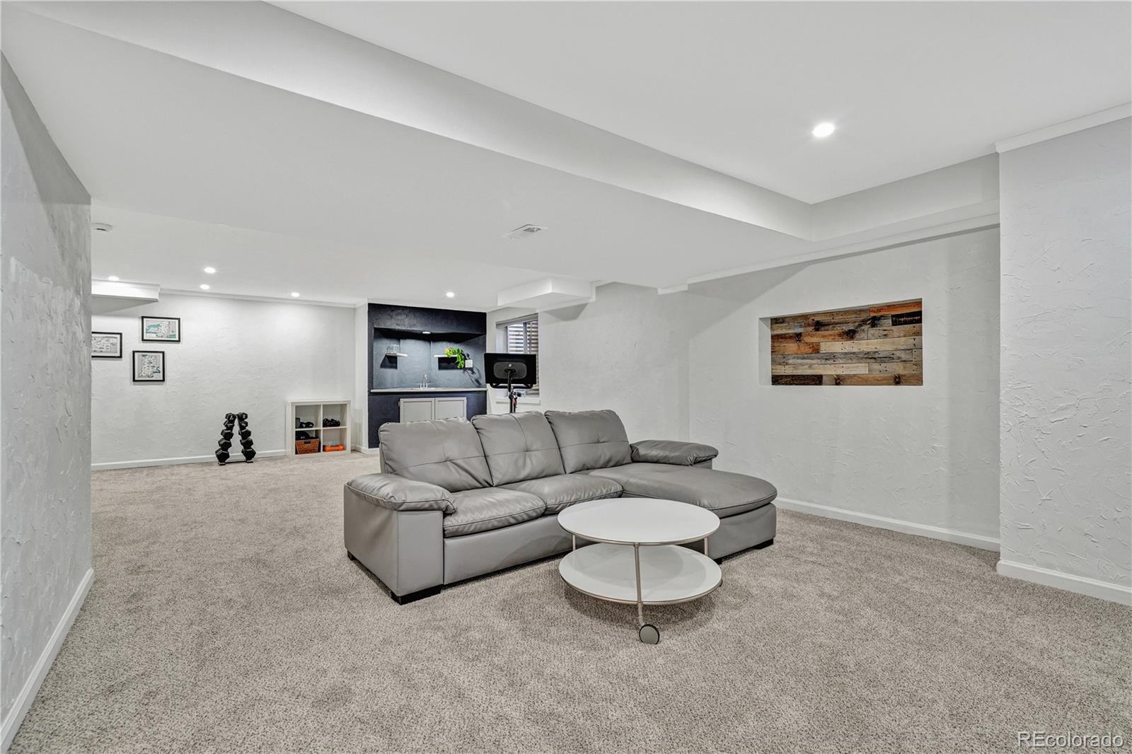 1651 Beacon Hill Drive