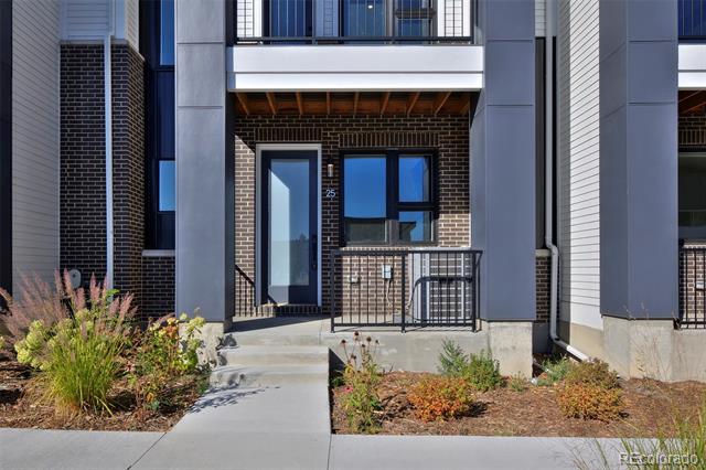 8280 E 36th Avenue Unit: 25