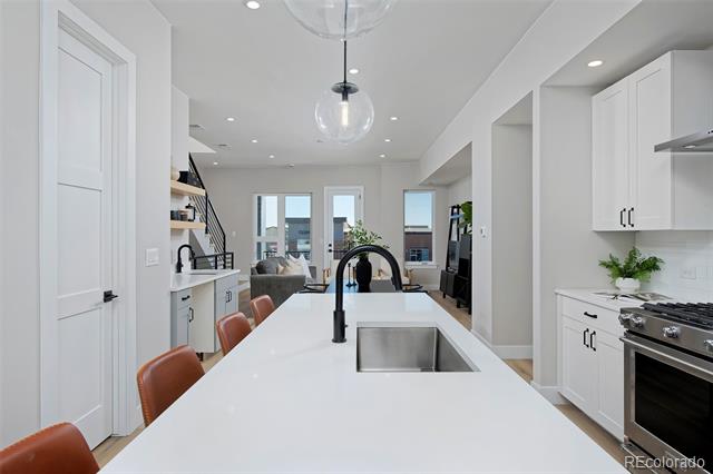 8280 E 36th Avenue Unit: 25