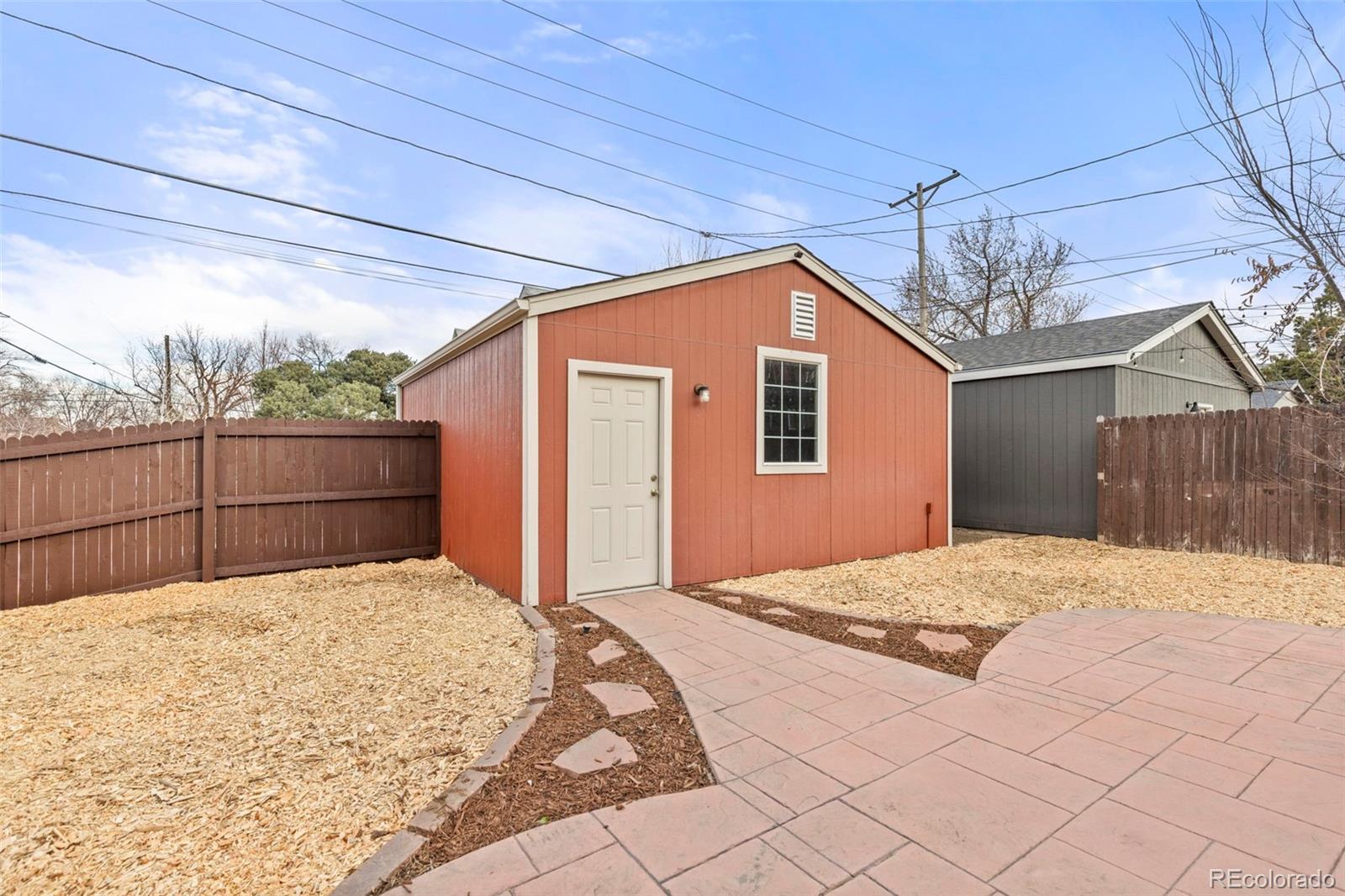 3854 Lowell Boulevard