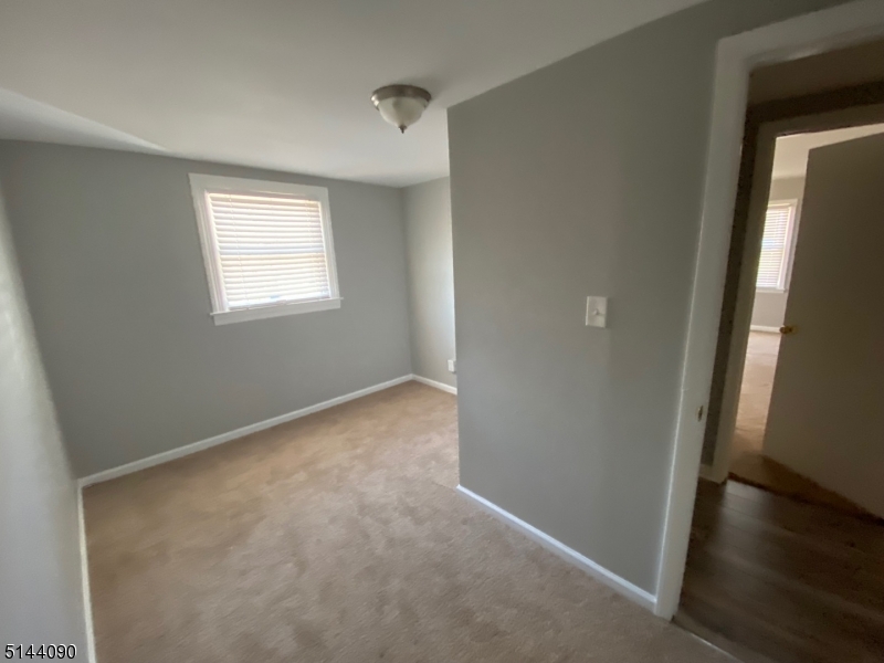 9 Sunrise Rd
