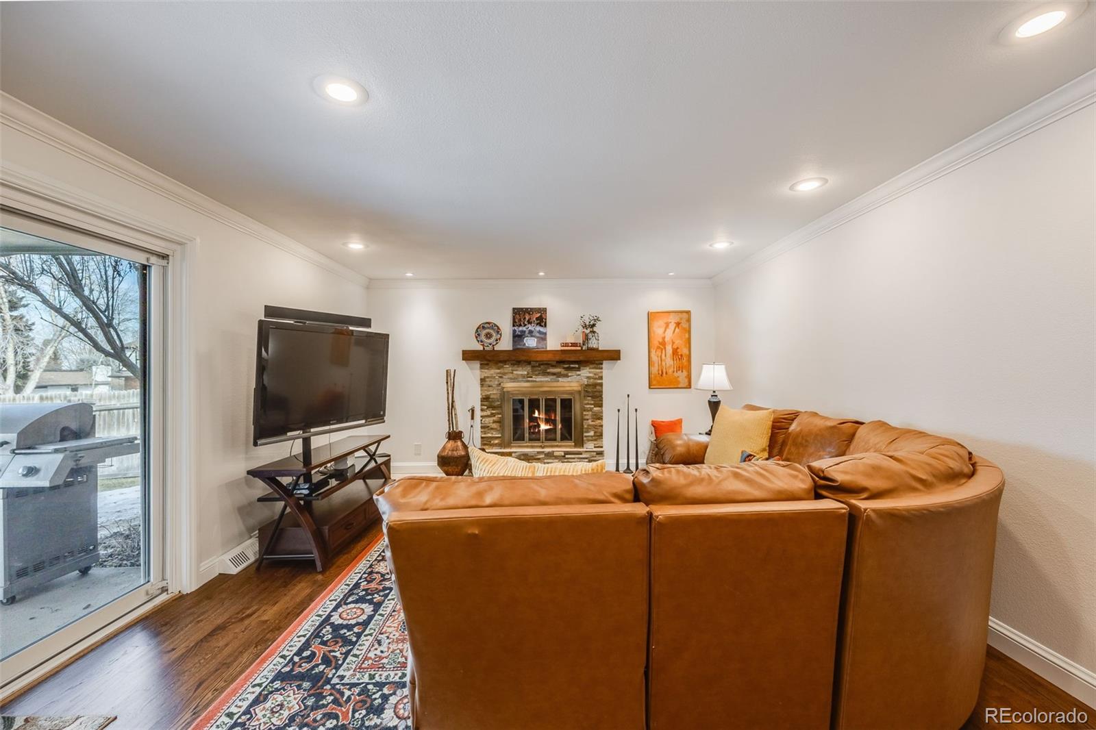 6323 W Rowland Circle