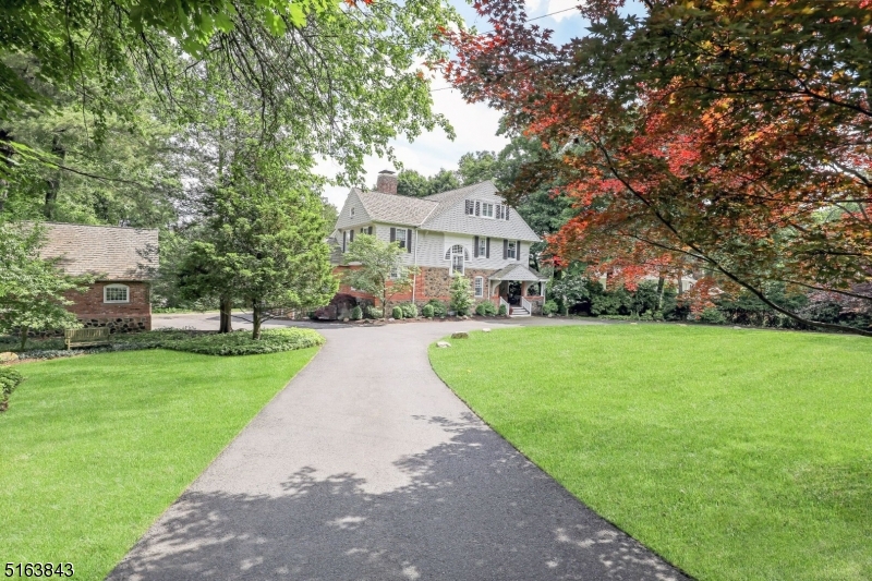 62 WESTERN DRIVE