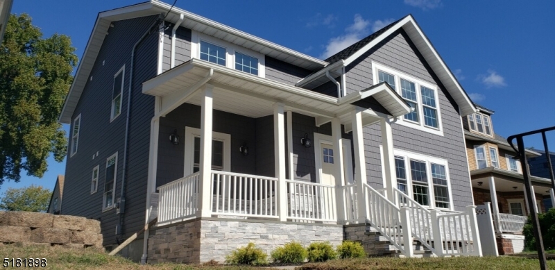 95 Linden Ave