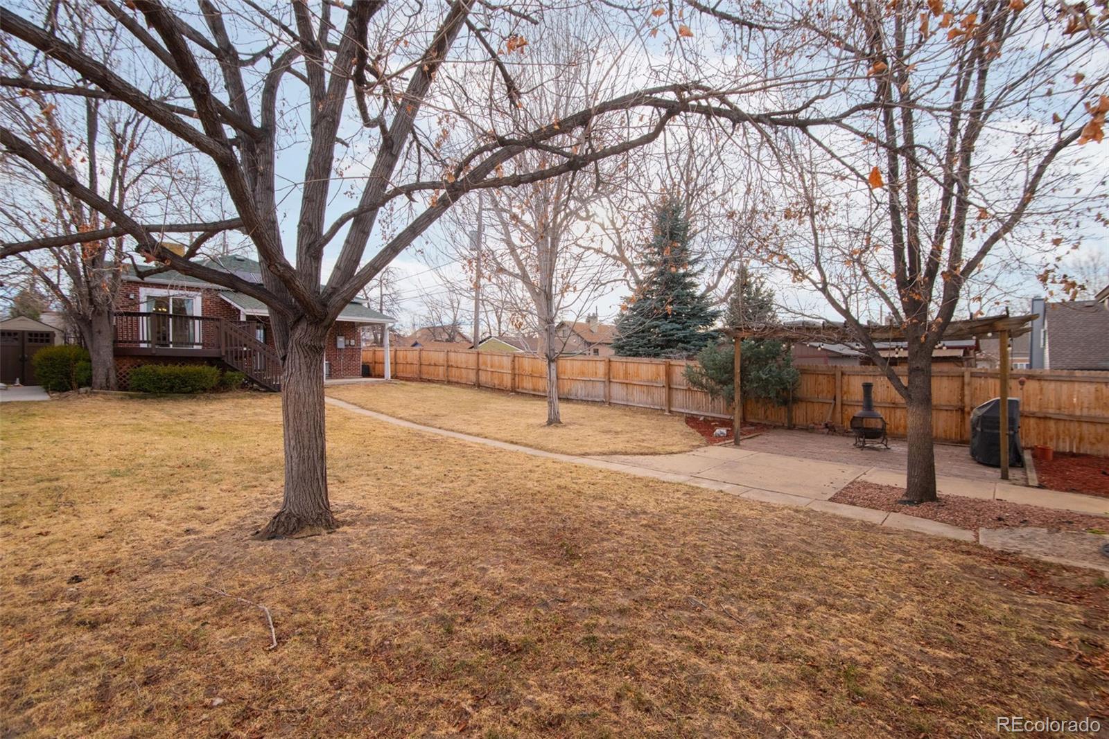 3233 W Scott Place