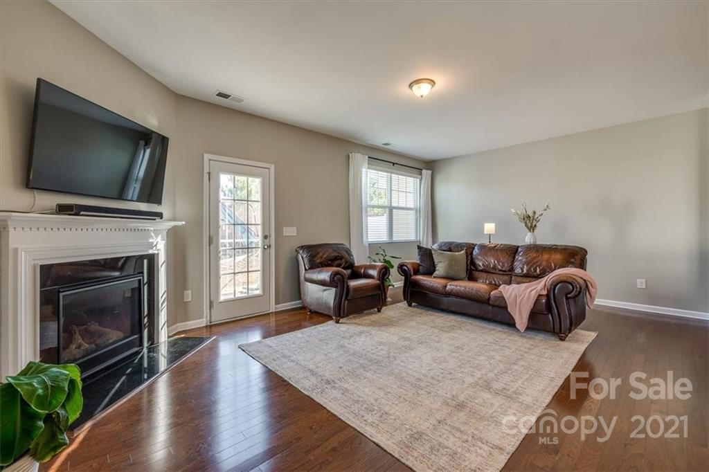 3233 Yarmouth Lane Unit: 81