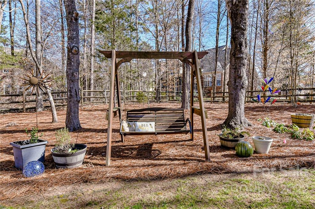 4021 Lingen Lane Unit: 142