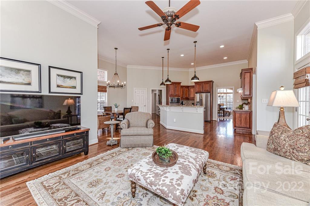 4021 Lingen Lane Unit: 142