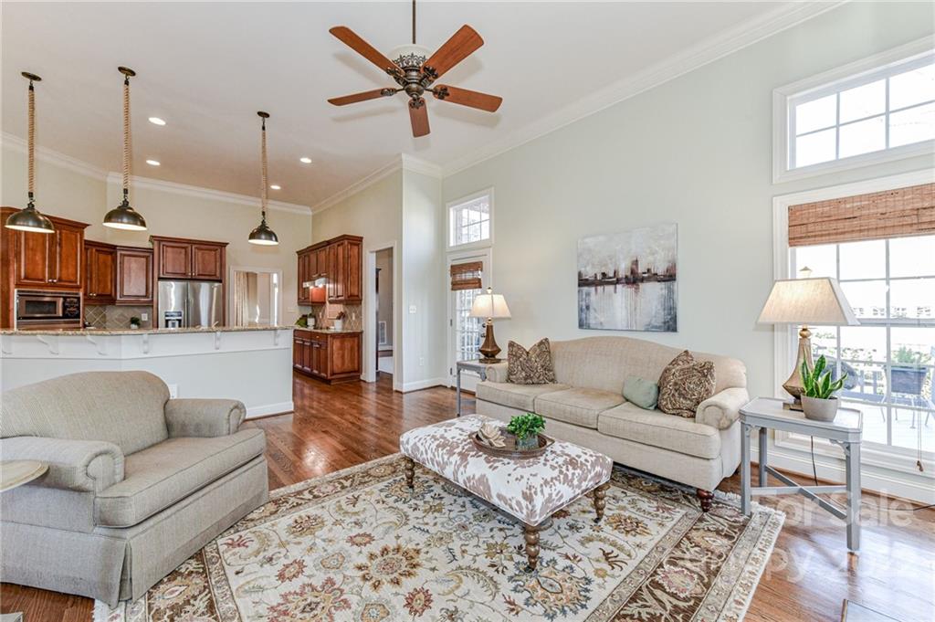4021 Lingen Lane Unit: 142