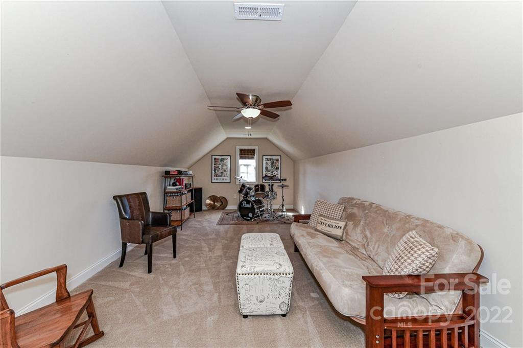 4021 Lingen Lane Unit: 142