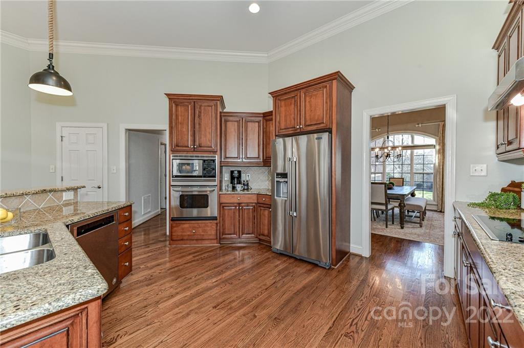 4021 Lingen Lane Unit: 142