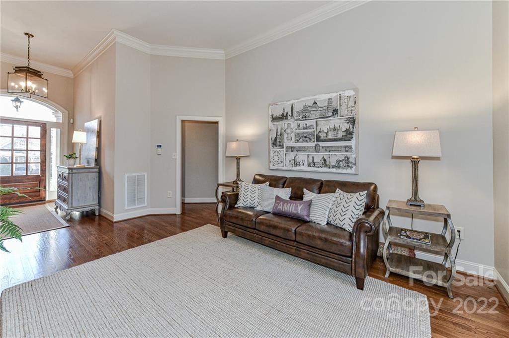4021 Lingen Lane Unit: 142