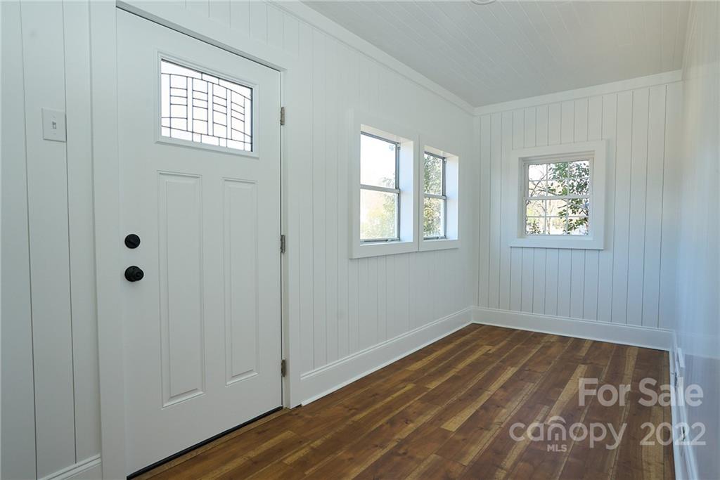 3645 Eastway Drive Unit: 5