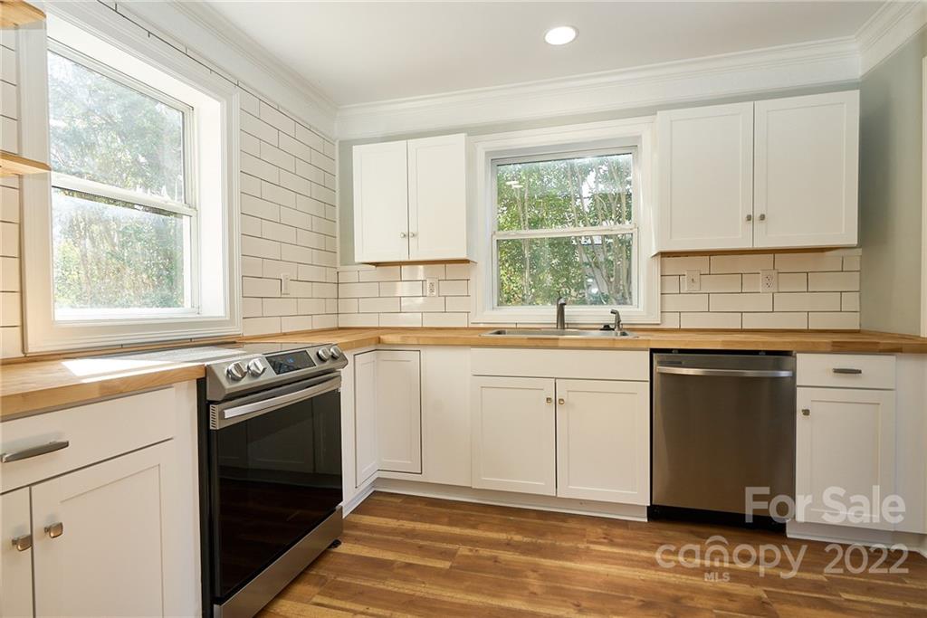 3645 Eastway Drive Unit: 5