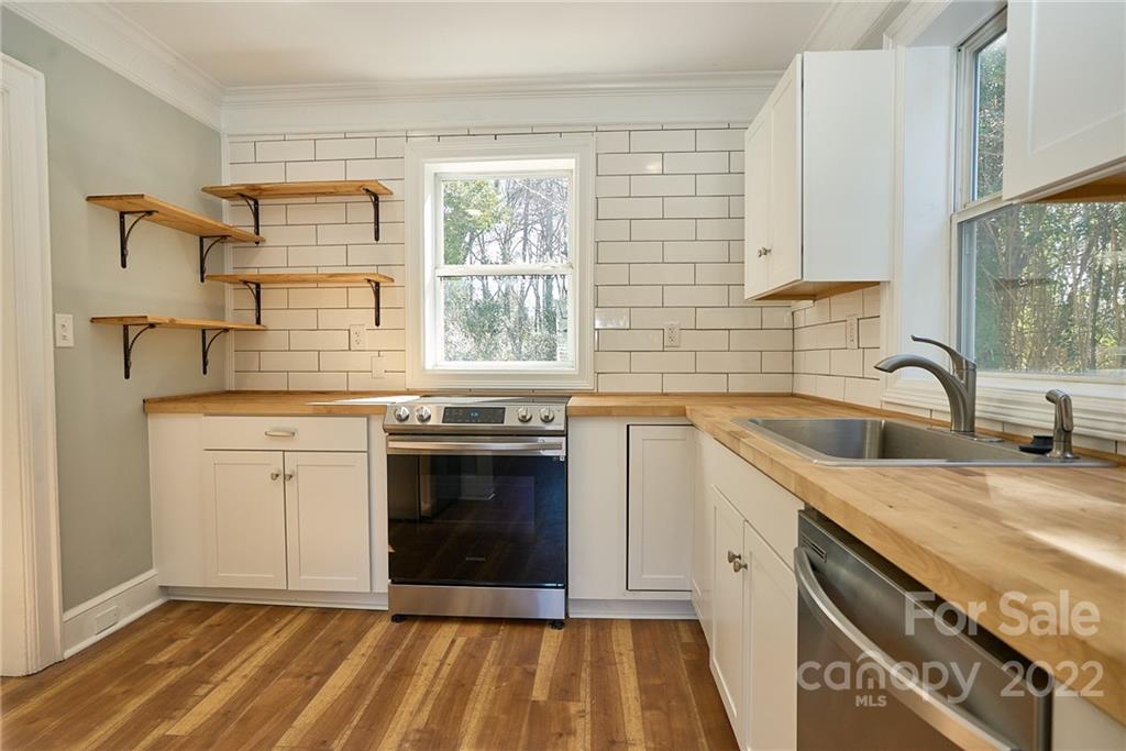3645 Eastway Drive Unit: 5