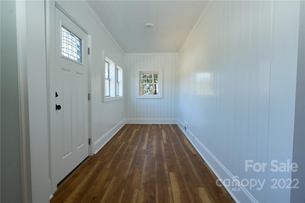 3645 Eastway Drive Unit: 5