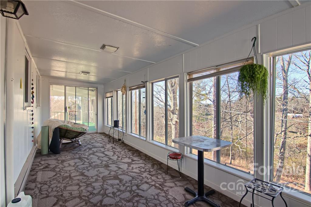 601 Mountain View Road
