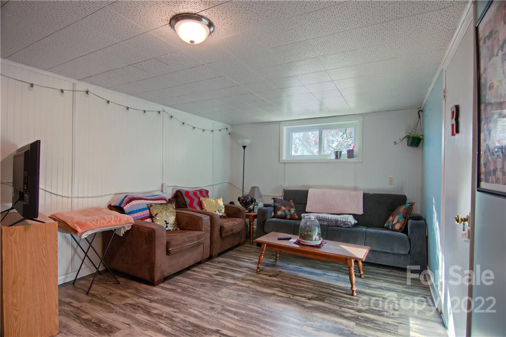 601 Mountain View Road
