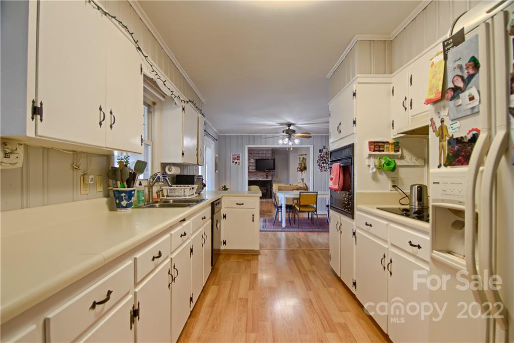 601 Mountain View Road
