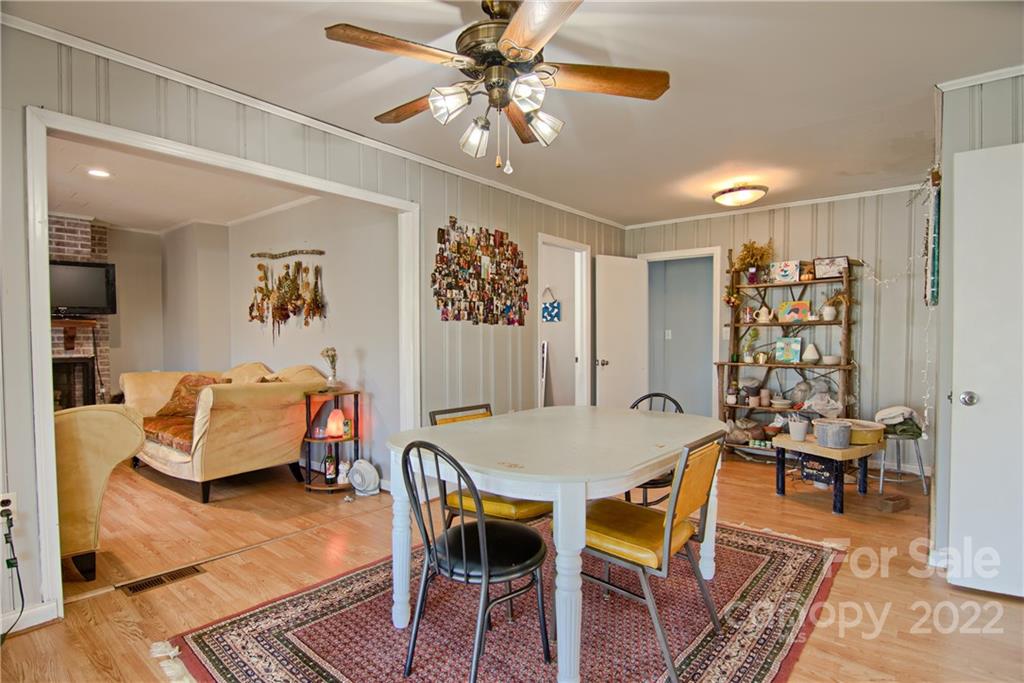 601 Mountain View Road