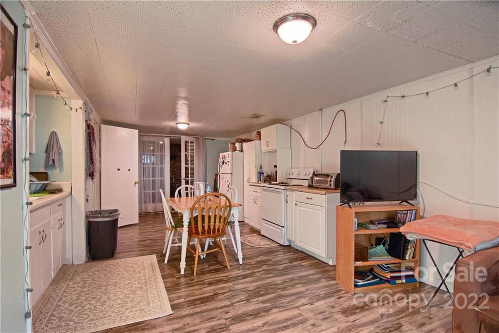 601 Mountain View Road