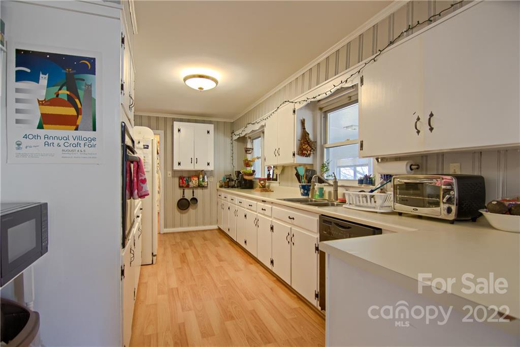 601 Mountain View Road