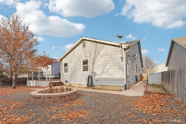 571 Rio Rancho Way