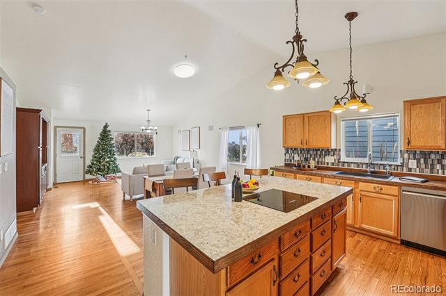 571 Rio Rancho Way