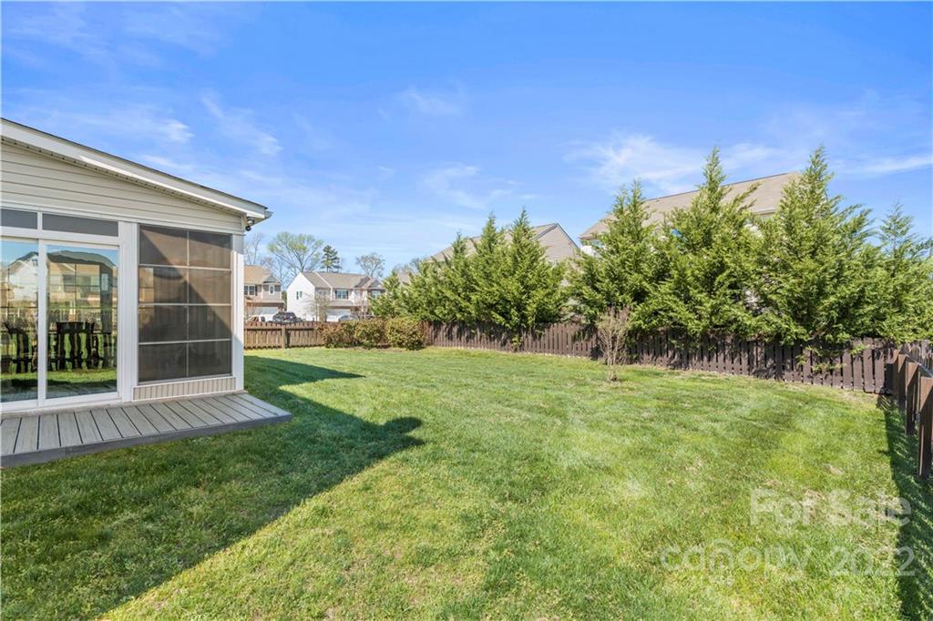8007 Kelburn Lane