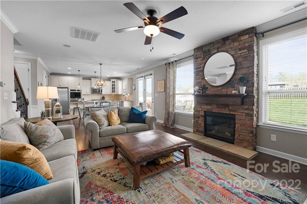 10442 Blackstone Drive Unit: 113