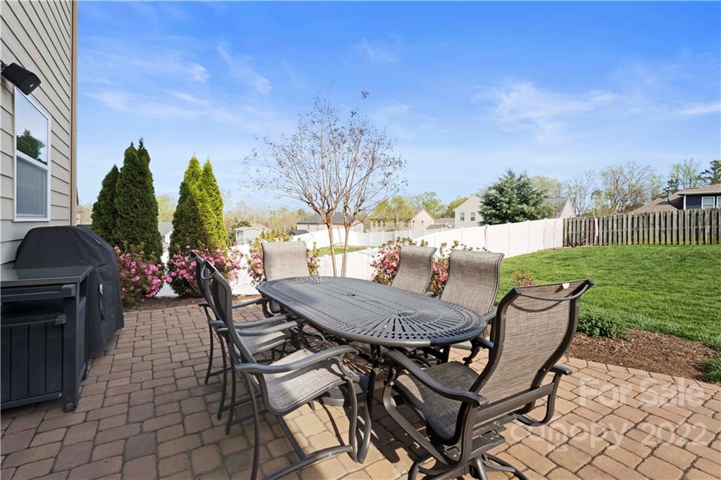 10442 Blackstone Drive Unit: 113