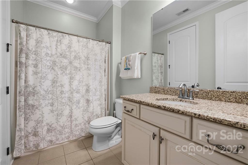 10442 Blackstone Drive Unit: 113