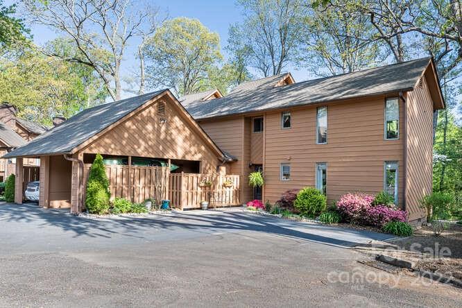 19 Village Drive