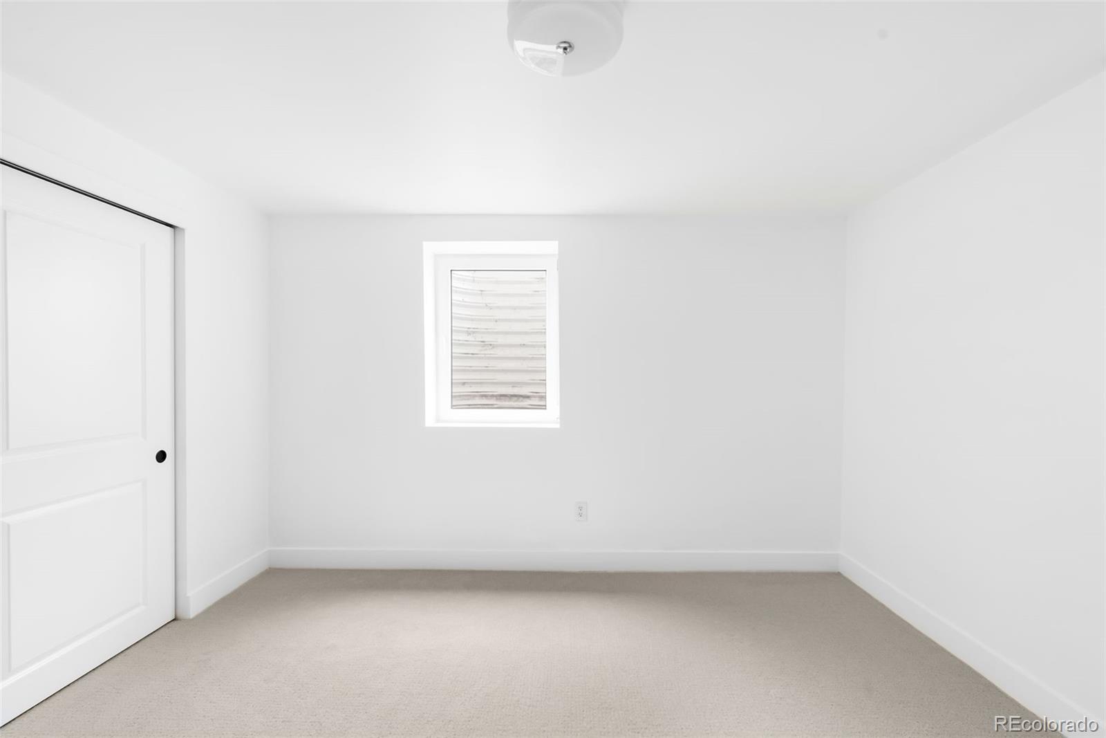 1573 S Dexter Way