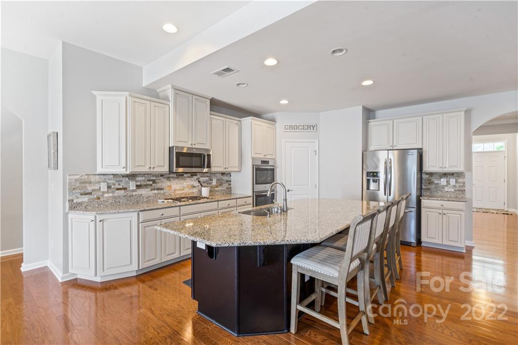 8912 Keller Court