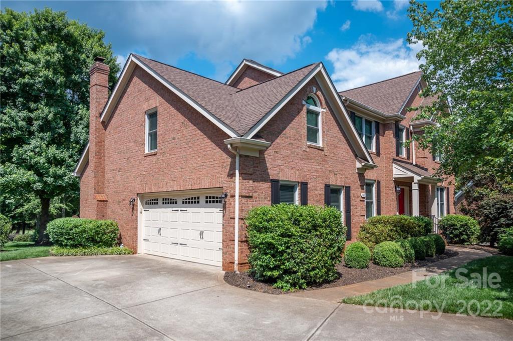 15821 Hampton Falls Drive