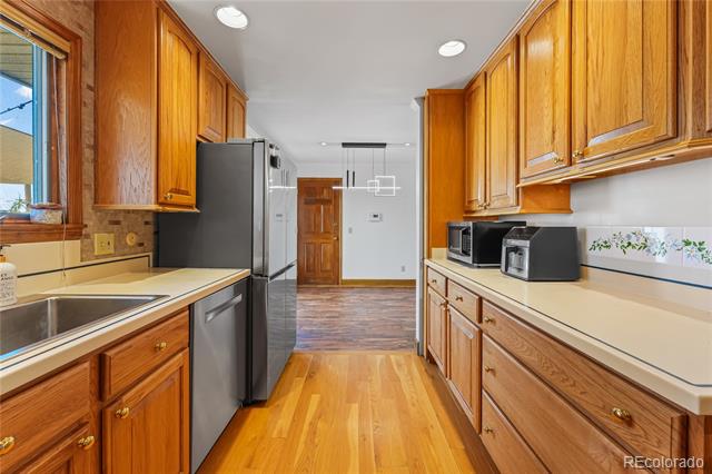 4222 E 91st Drive