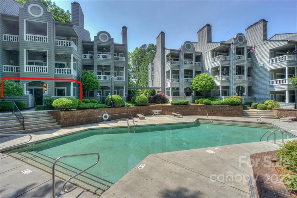 216 Northwest Drive