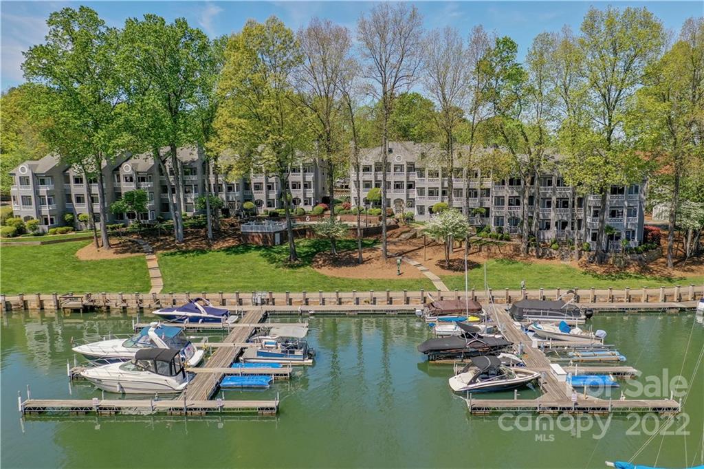 216 Northwest Drive